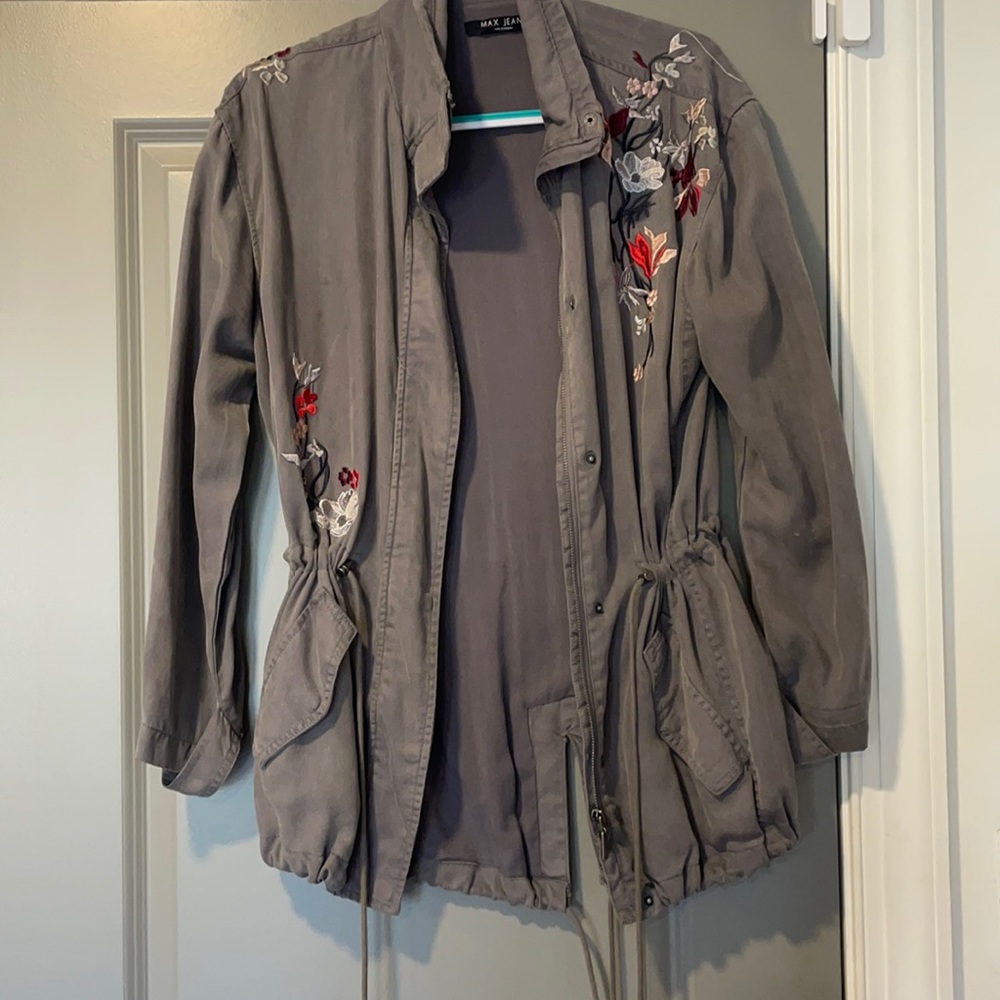 Purple embroidered shirt/jacket by Max Jeans size small